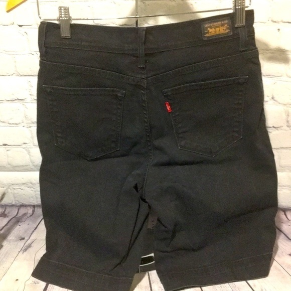 Levi’s 512 women’s black jean Bermuda shorts size 8 - Picture 1 of 5